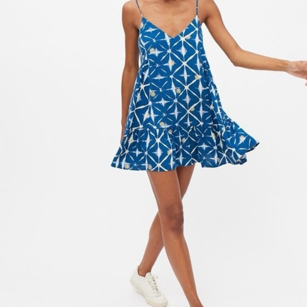 Urban Outfitters Navy and White Geometric Top